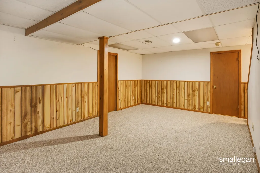 827 Shadybrook Drive Holland Charter Township MI 49424