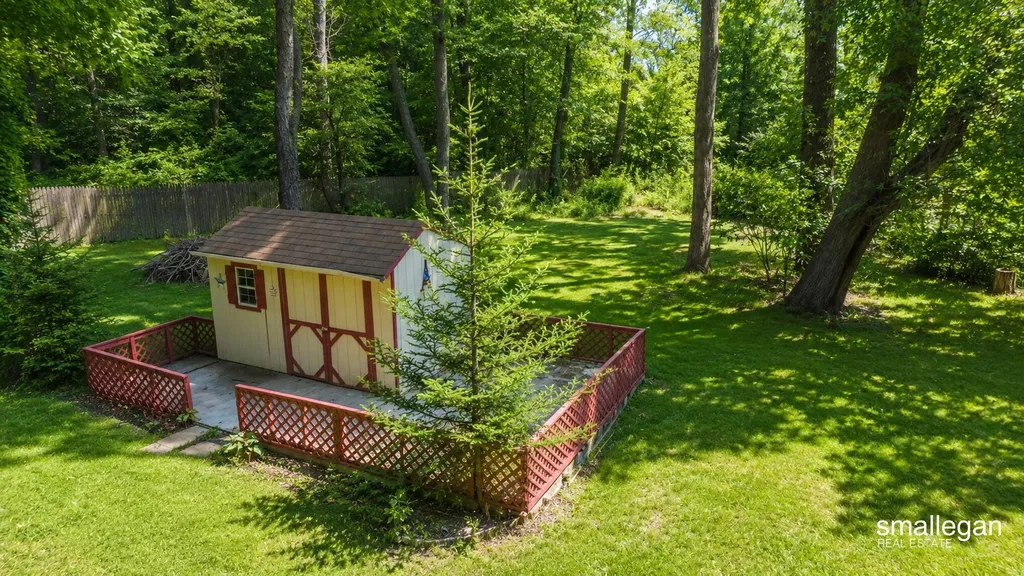 827 Shadybrook Drive Holland Charter Township MI 49424