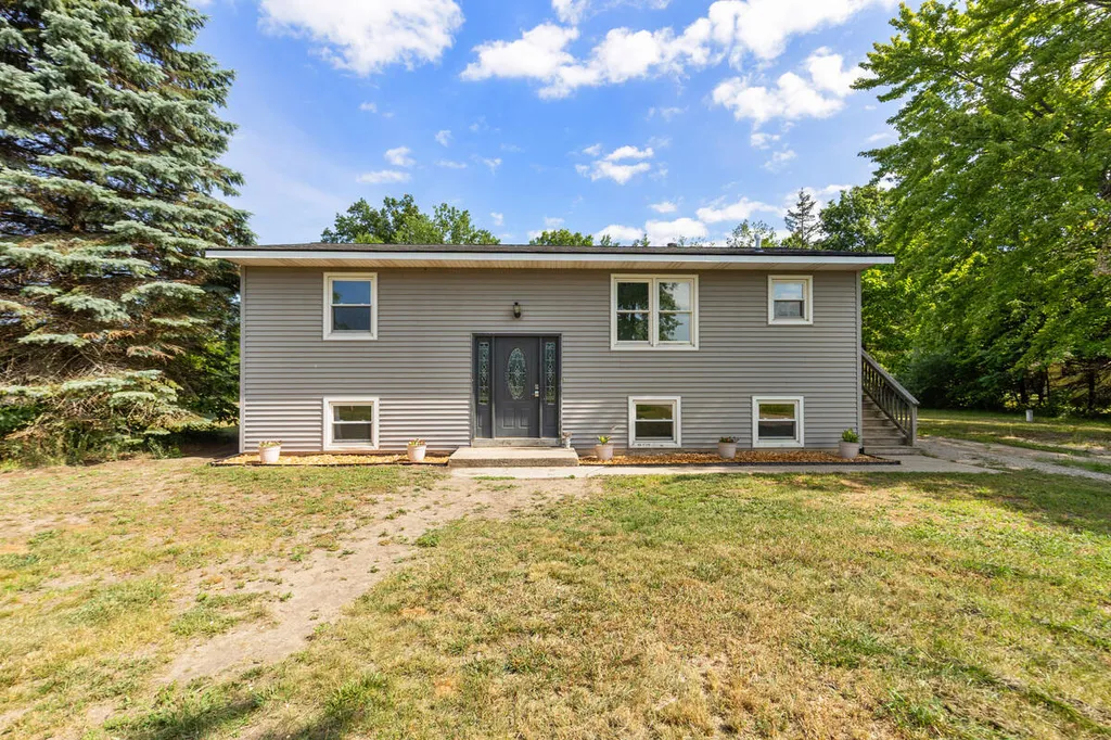 13687 New Holland Street Olive Township MI 49424