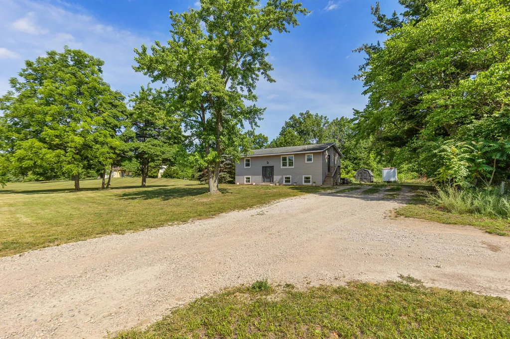 13687 New Holland Street Olive Township MI 49424