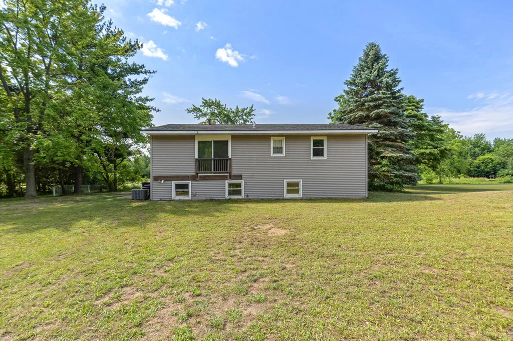 13687 New Holland Street Olive Township MI 49424