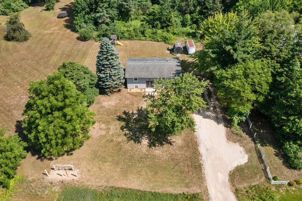 13687 New Holland Street Olive Township MI 49424