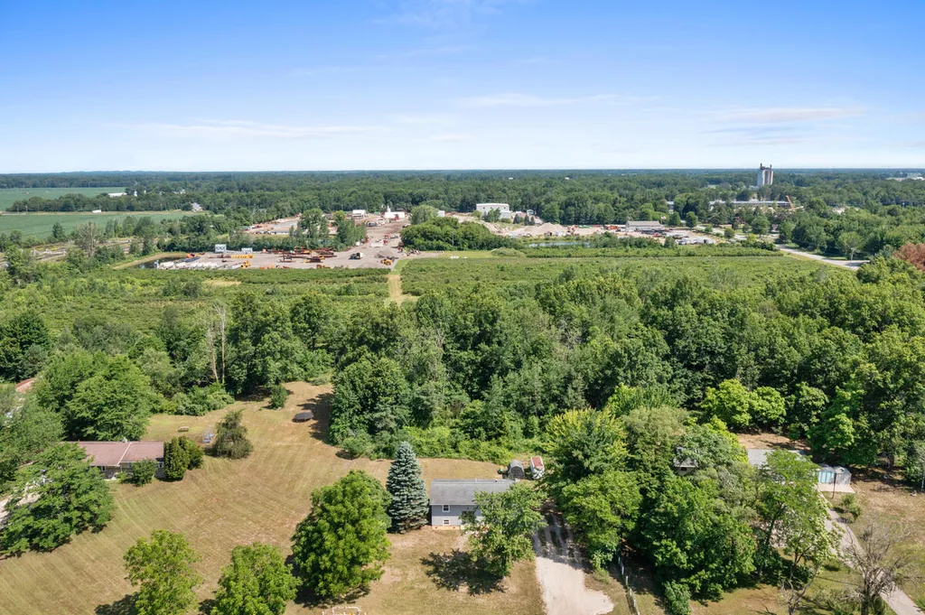 13687 New Holland Street Olive Township MI 49424