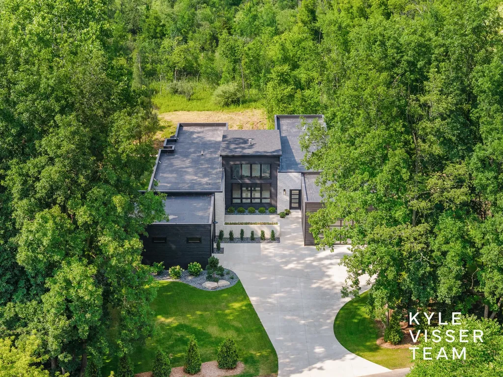8151 28th Street SE Cascade Charter Township MI 49301
