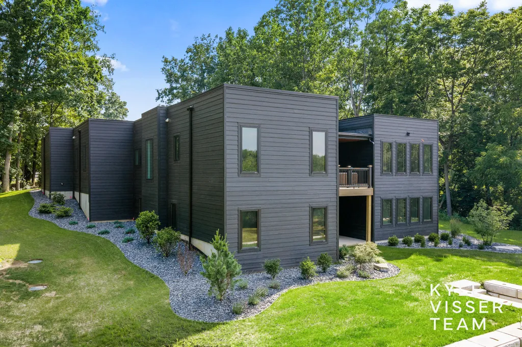 8151 28th Street SE Cascade Charter Township MI 49301