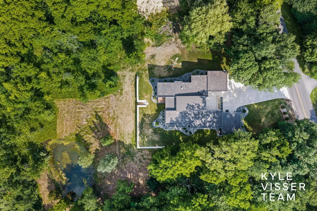 8151 28th Street SE Cascade Charter Township MI 49301