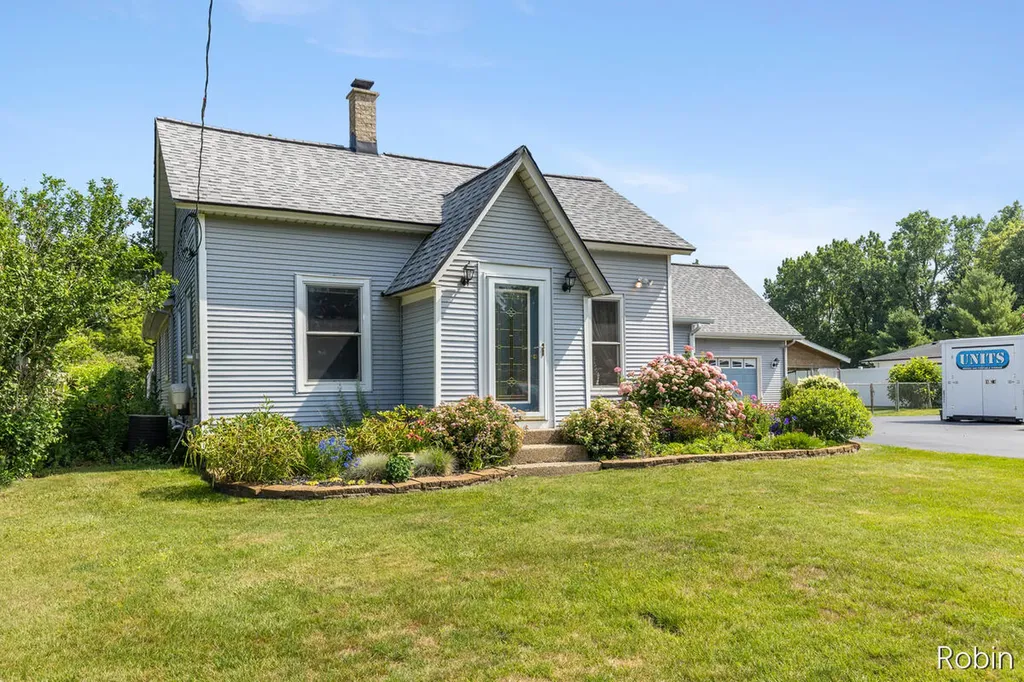 1213 Hayes Street NW Wright Township MI 49435