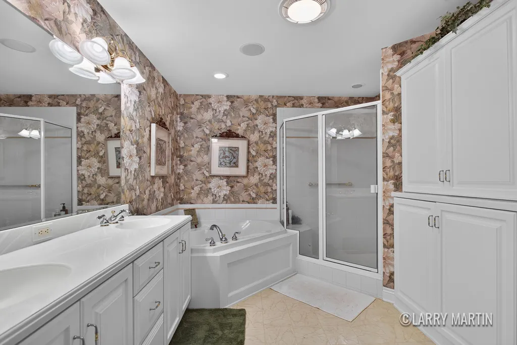 16952 Landing Drive Ferrysburg City MI 49456