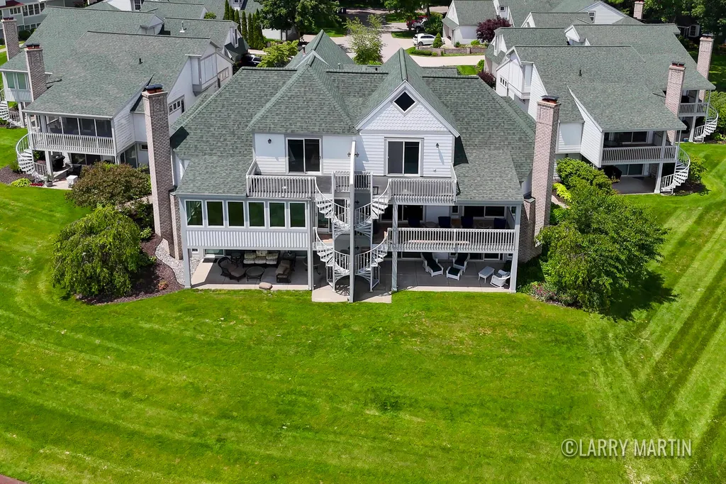 16952 Landing Drive Ferrysburg City MI 49456