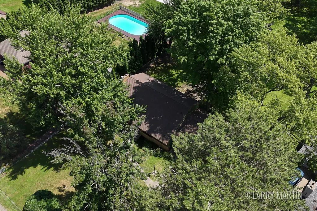 1916 Manning Avenue NW Walker City MI 49534