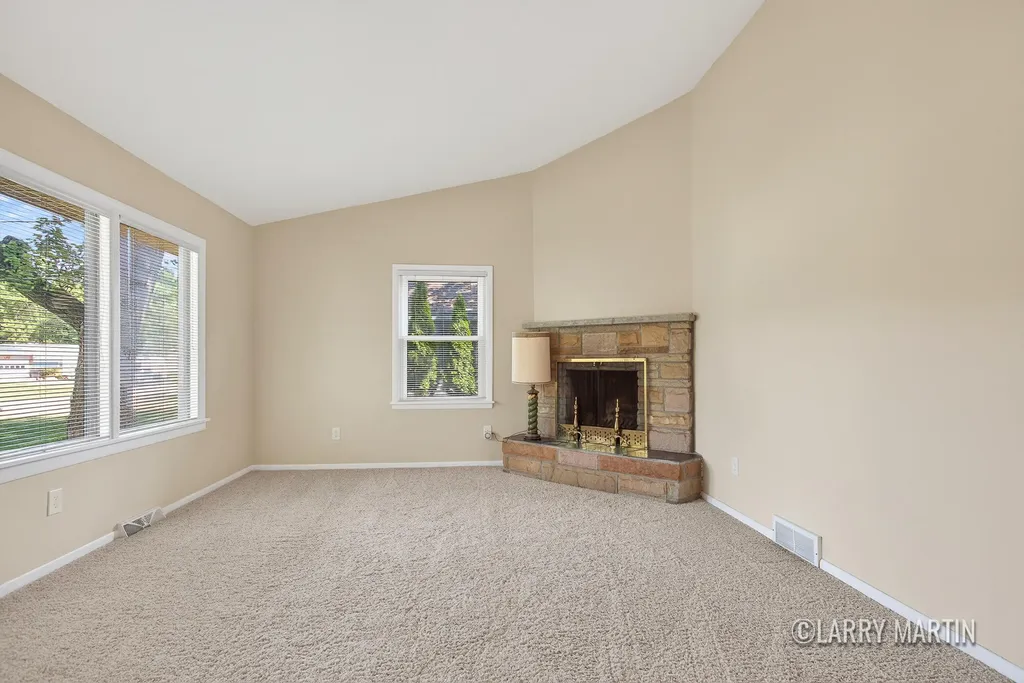 1916 Manning Avenue NW Walker City MI 49534