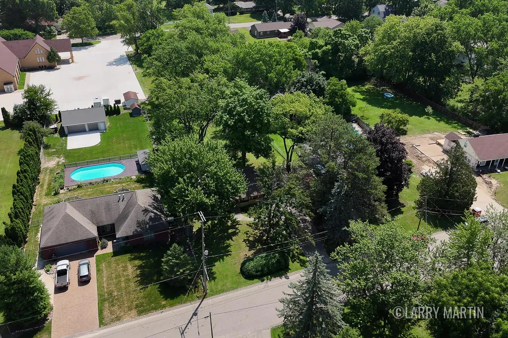 1916 Manning Avenue NW Walker City MI 49534