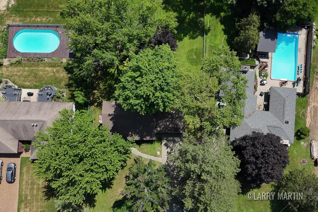 1916 Manning Avenue NW Walker City MI 49534
