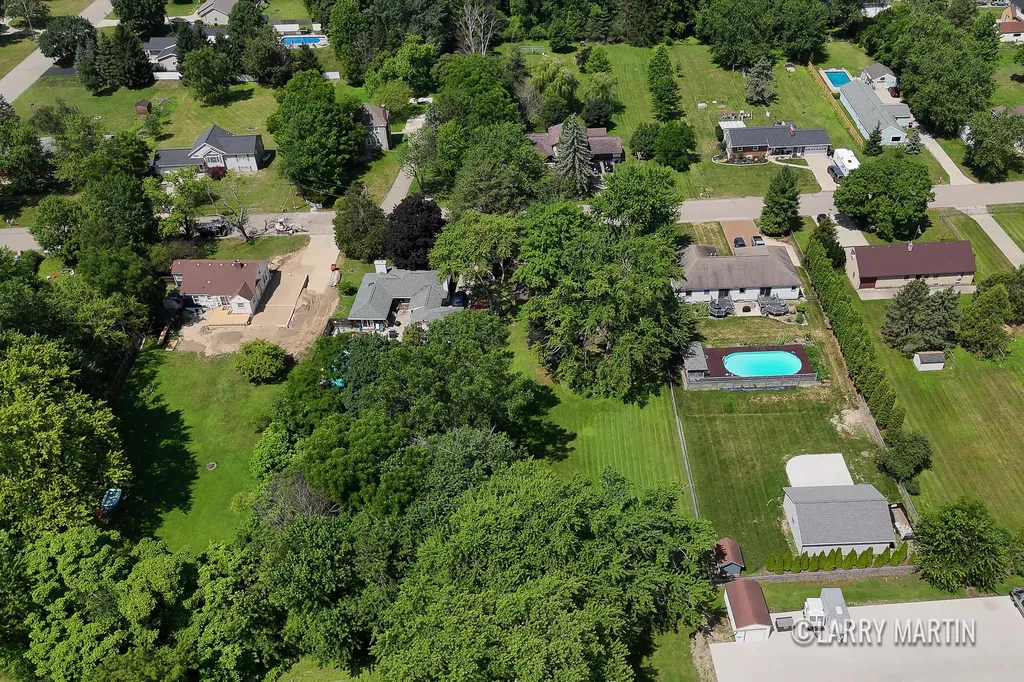 1916 Manning Avenue NW Walker City MI 49534