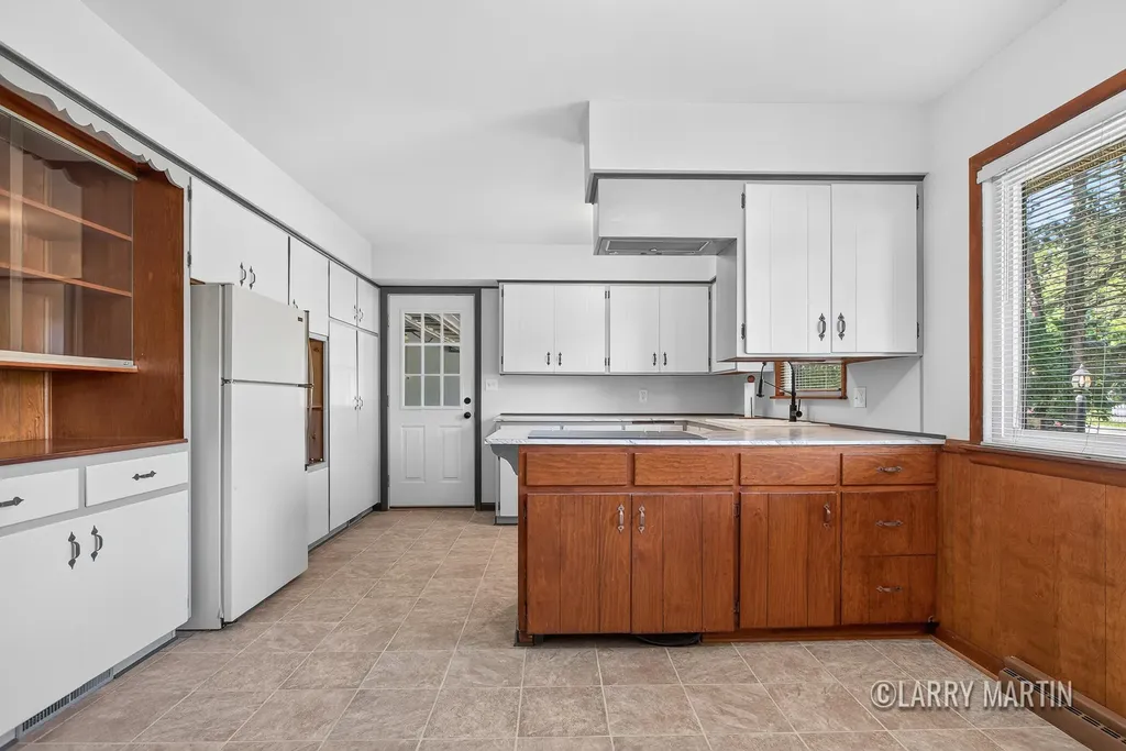 1916 Manning Avenue NW Walker City MI 49534