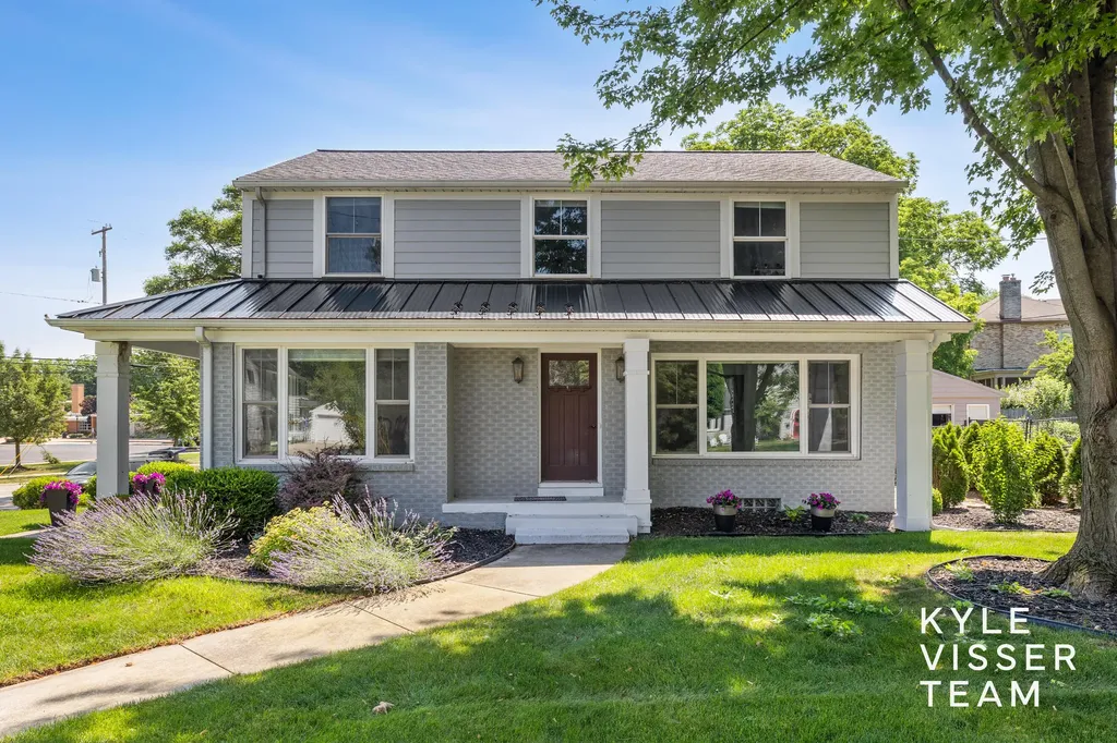 2412 Lake Drive SE East Grand Rapids City MI 49506