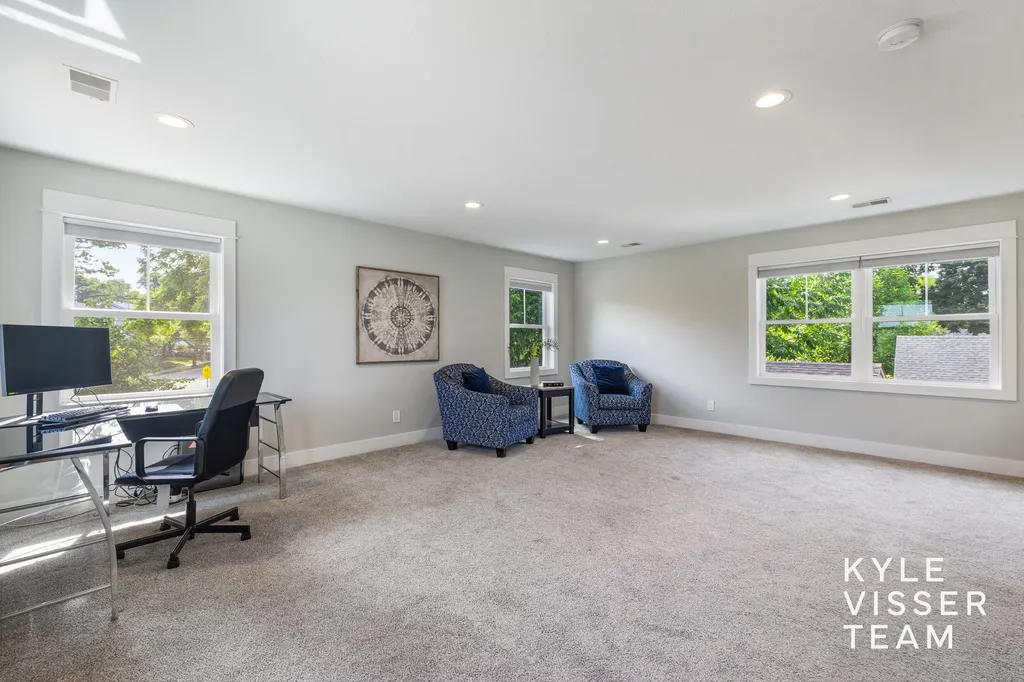 2412 Lake Drive SE East Grand Rapids City MI 49506