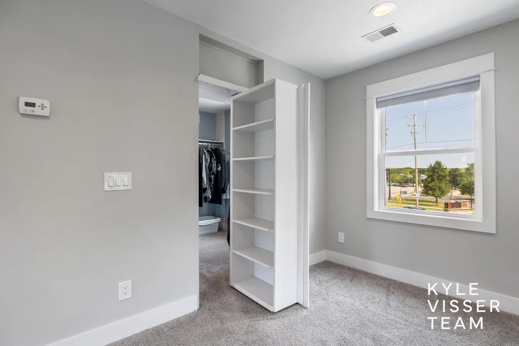 2412 Lake Drive SE East Grand Rapids City MI 49506