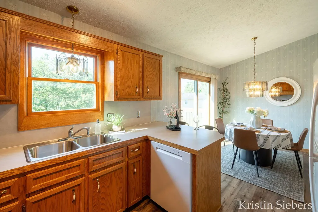 3220 Cornerstone Lane Holland Charter Township MI 49424