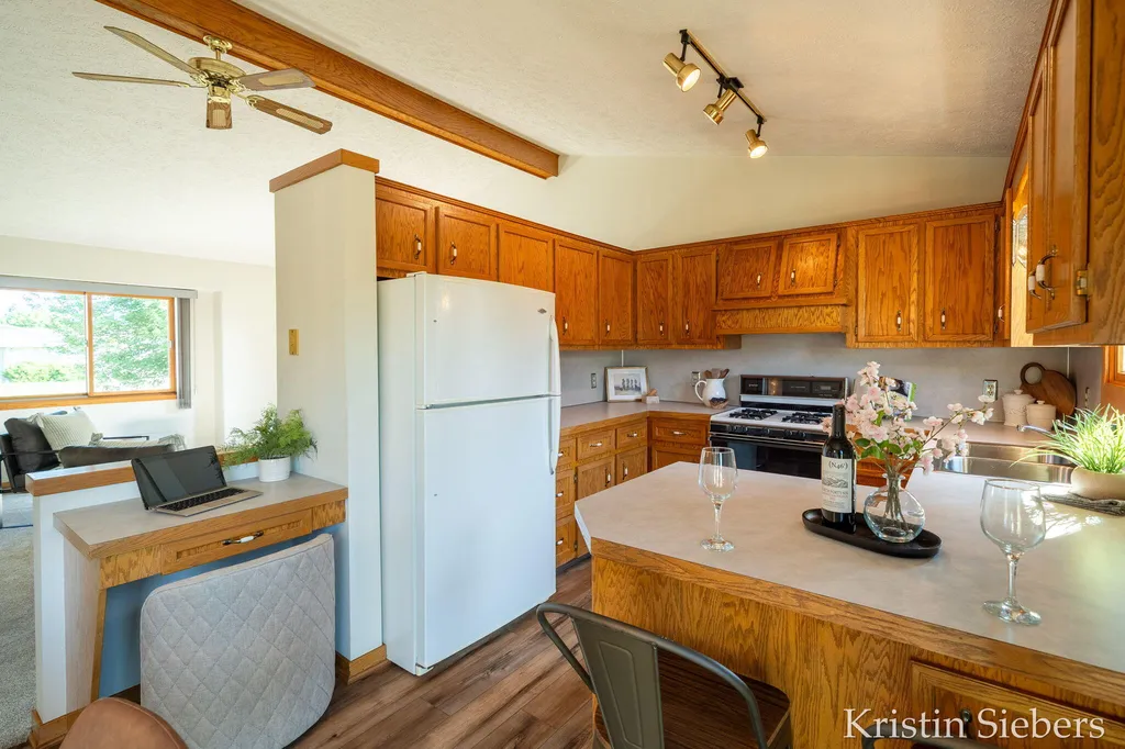 3220 Cornerstone Lane Holland Charter Township MI 49424