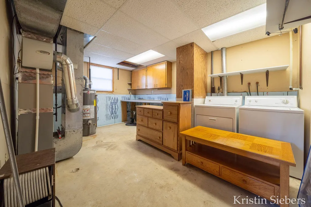 3220 Cornerstone Lane Holland Charter Township MI 49424
