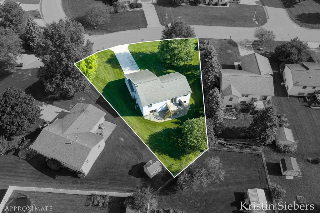 3220 Cornerstone Lane Holland Charter Township MI 49424