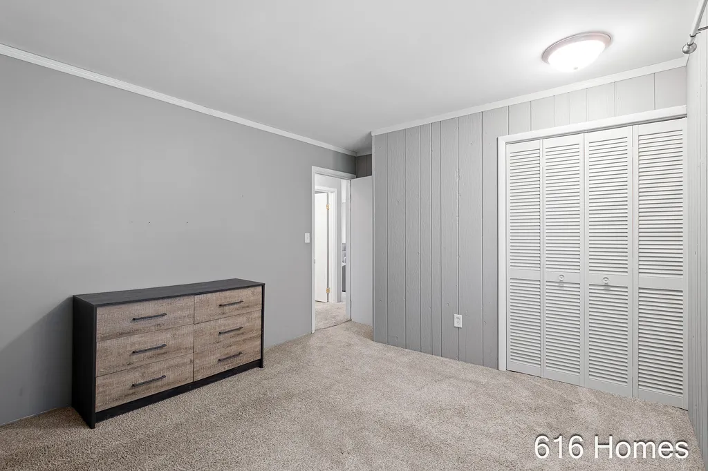 1911 Benjamin Avenue NE Grand Rapids City MI 49505