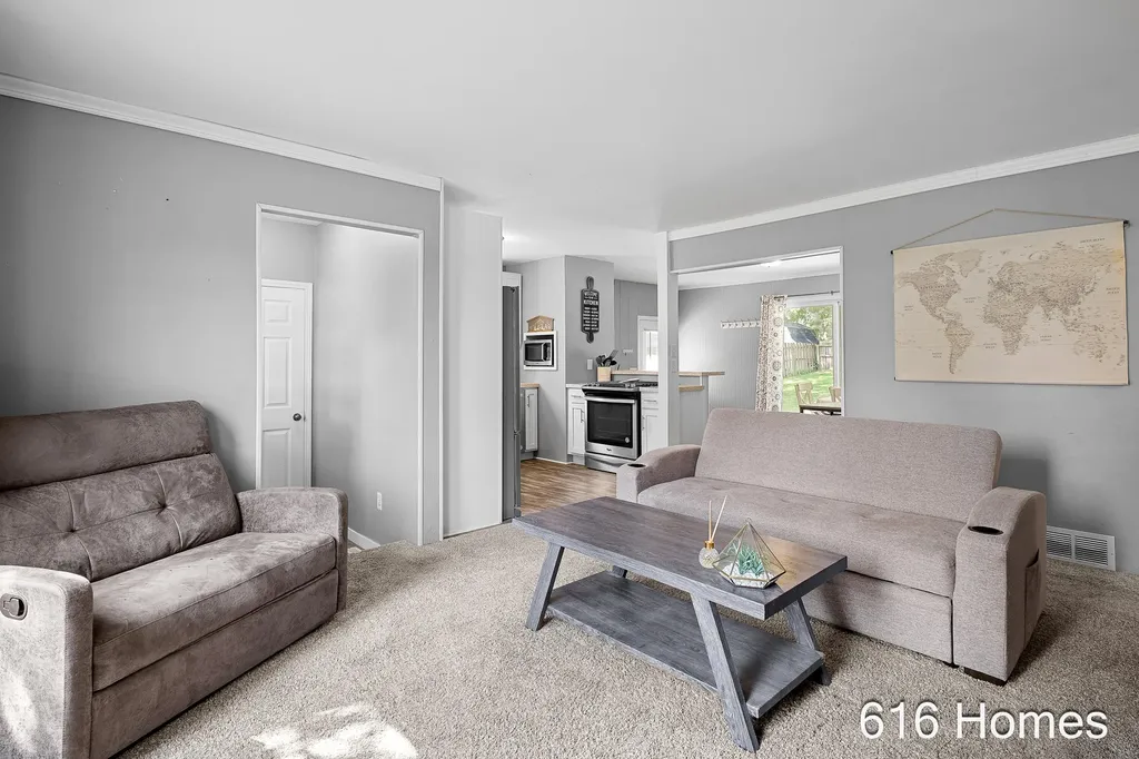 1911 Benjamin Avenue NE Grand Rapids City MI 49505