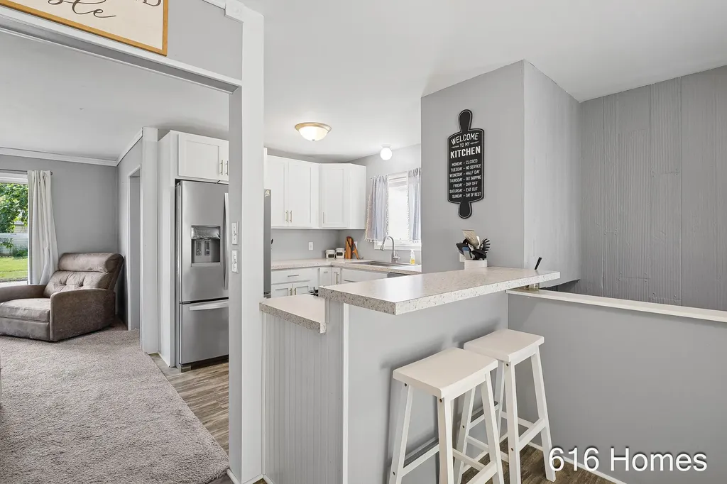 1911 Benjamin Avenue NE Grand Rapids City MI 49505