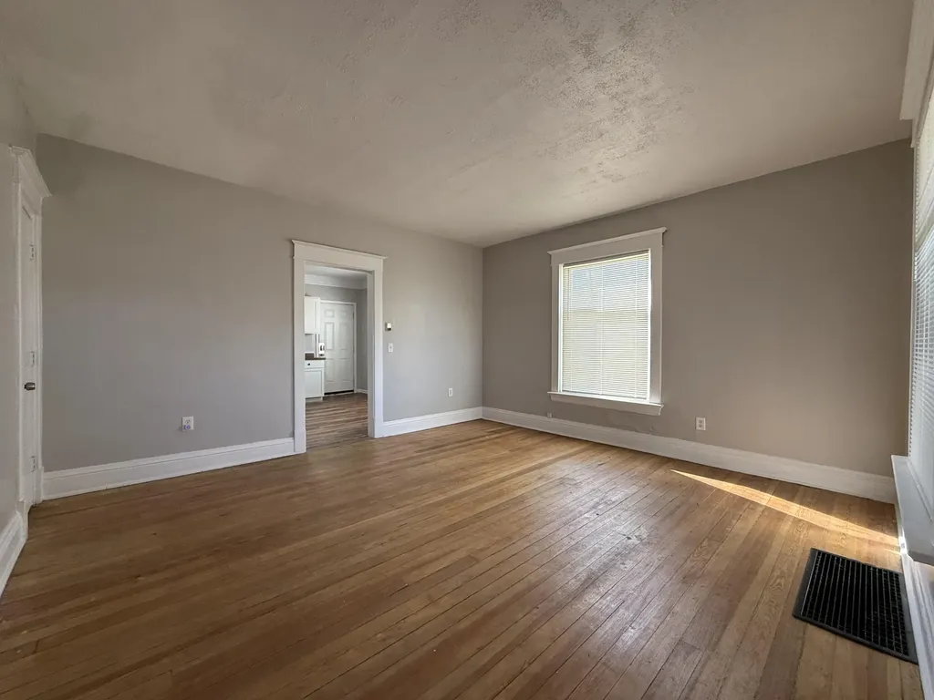 1732 7th Street Muskegon City MI 49441