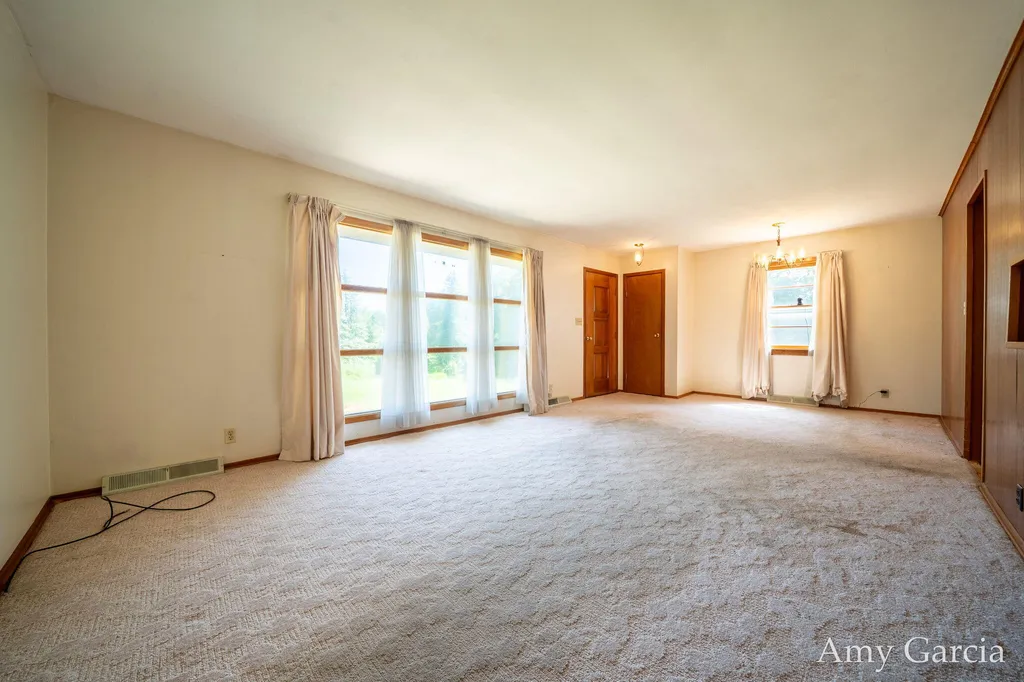 3530 11 Mile Road NE Algoma Township MI 49341