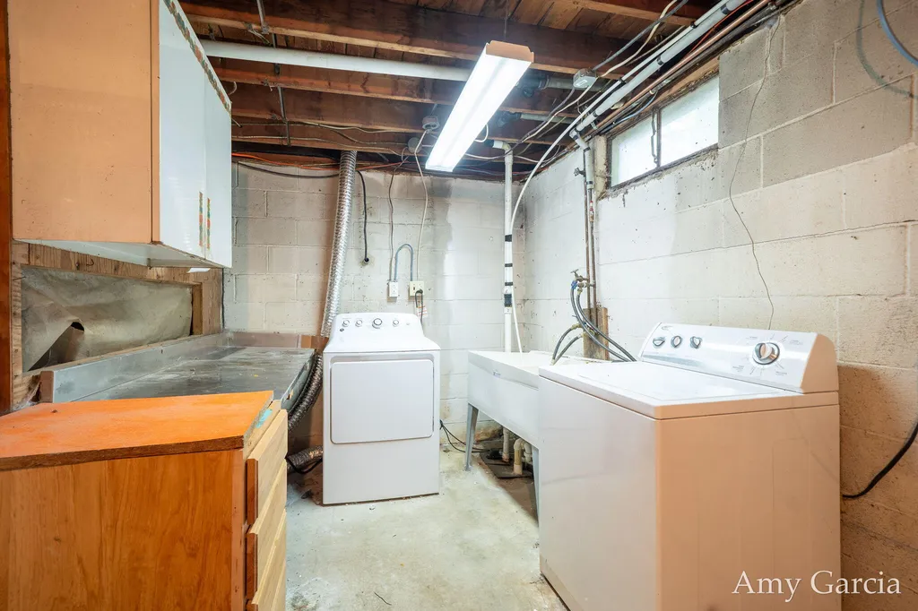 3530 11 Mile Road NE Algoma Township MI 49341