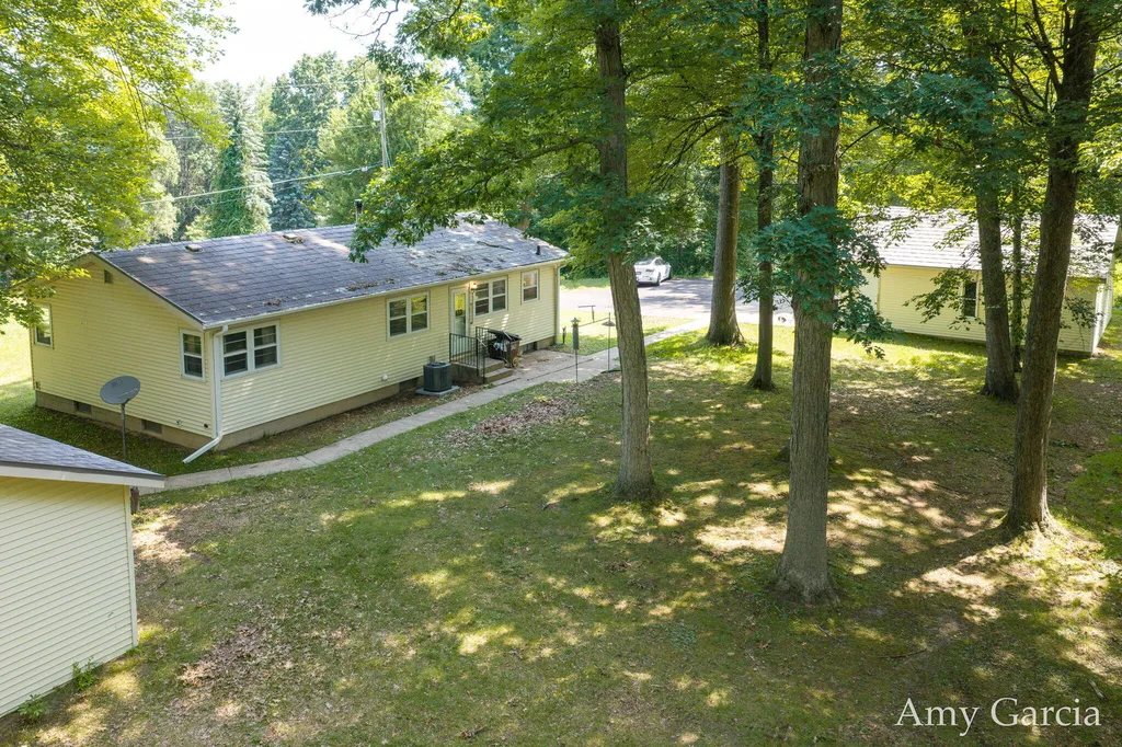 3530 11 Mile Road NE Algoma Township MI 49341