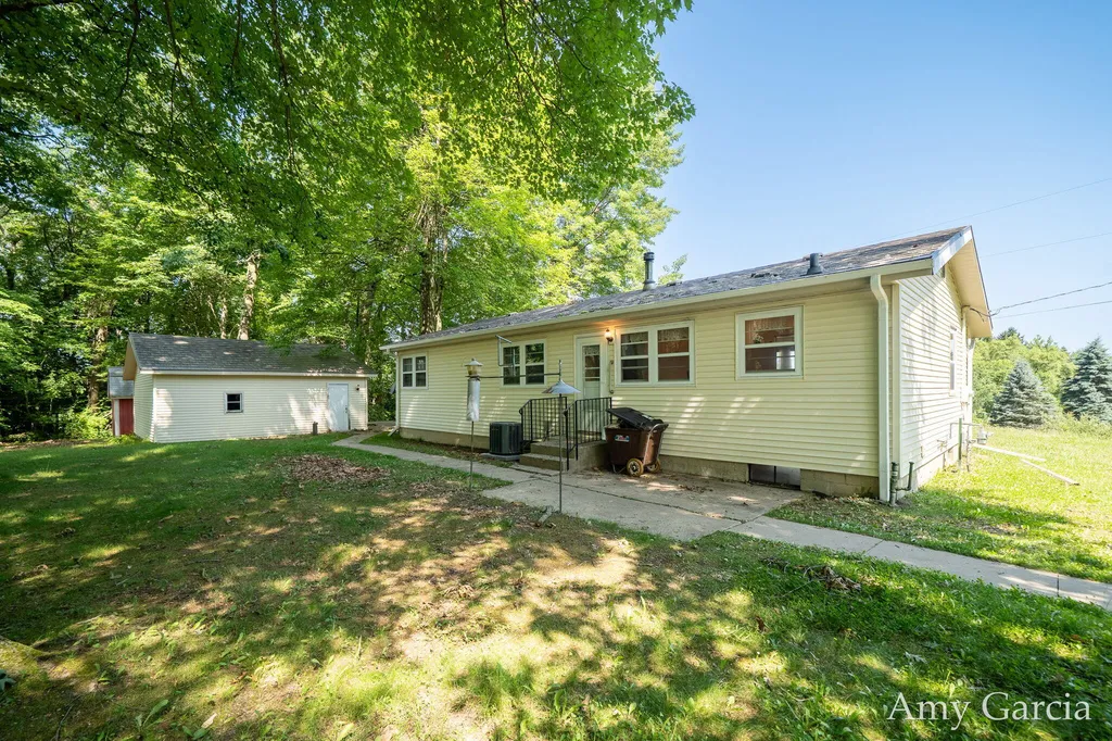 3530 11 Mile Road NE Algoma Township MI 49341