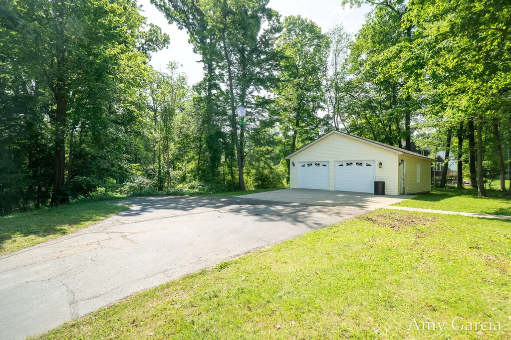 3530 11 Mile Road NE Algoma Township MI 49341