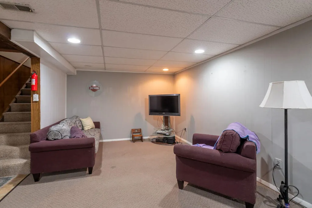 2535 Powers Avenue NW Walker City MI 49544