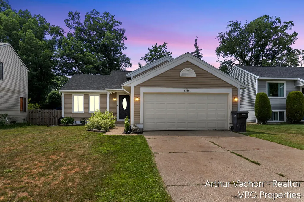5525 Osborne Avenue SE Kentwood City MI 49548