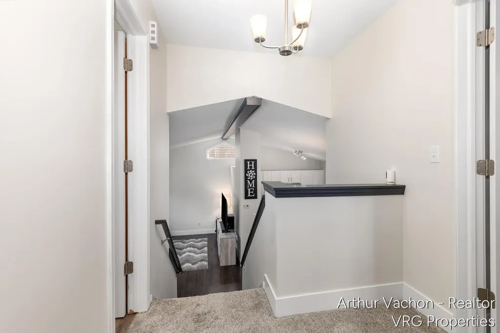 5525 Osborne Avenue SE Kentwood City MI 49548
