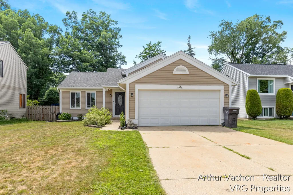 5525 Osborne Avenue SE Kentwood City MI 49548