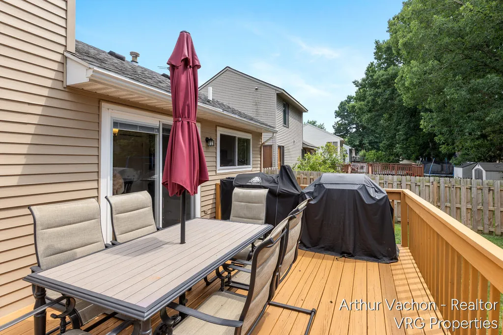 5525 Osborne Avenue SE Kentwood City MI 49548