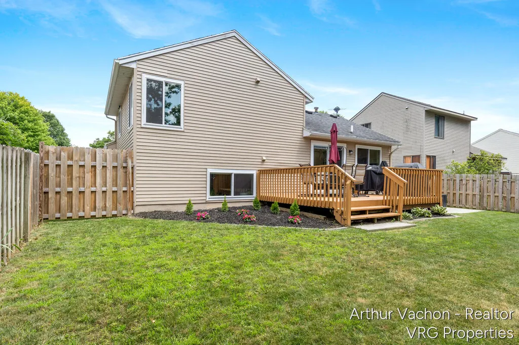 5525 Osborne Avenue SE Kentwood City MI 49548