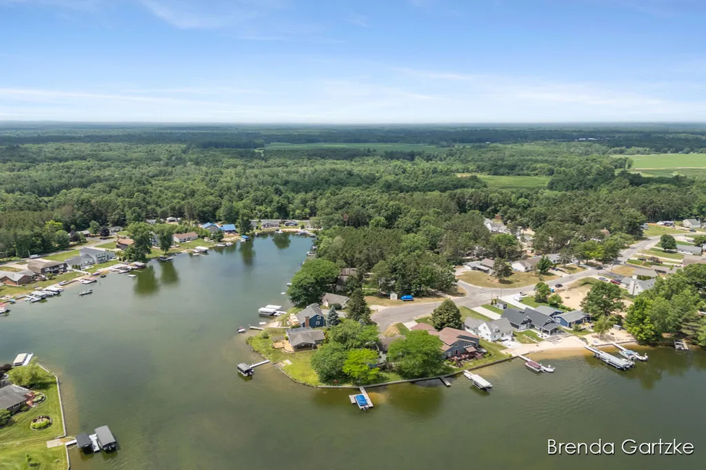 8836 W Suwanee Trail Winfield Township MI 49329