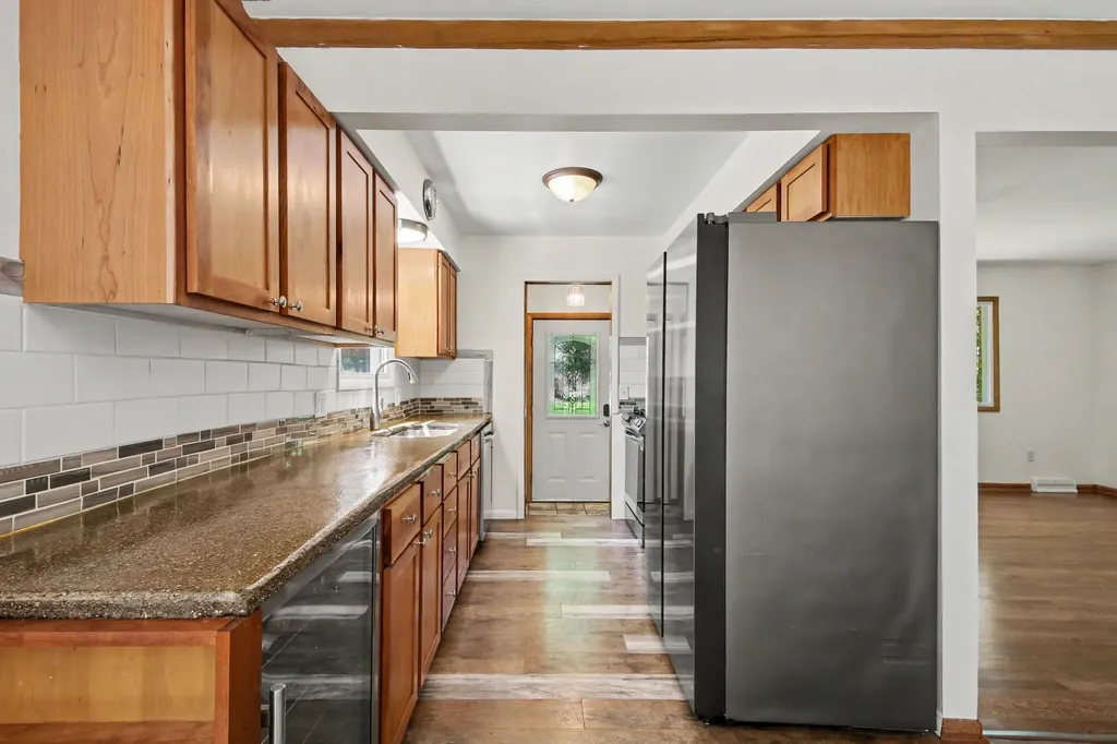 1932 Ridgemoor Drive SE Grand Rapids City MI 49506