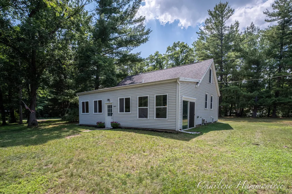 8430 Nugent Avenue NE Oakfield Township MI 49341