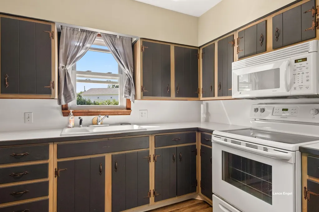 5157 Highland Drive Unknown City MI 49685