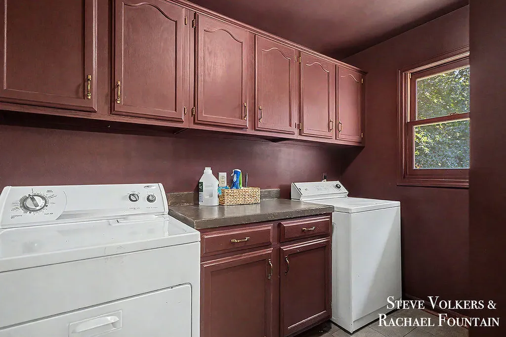 254 Elemeda Street Holland Charter Township MI 49424
