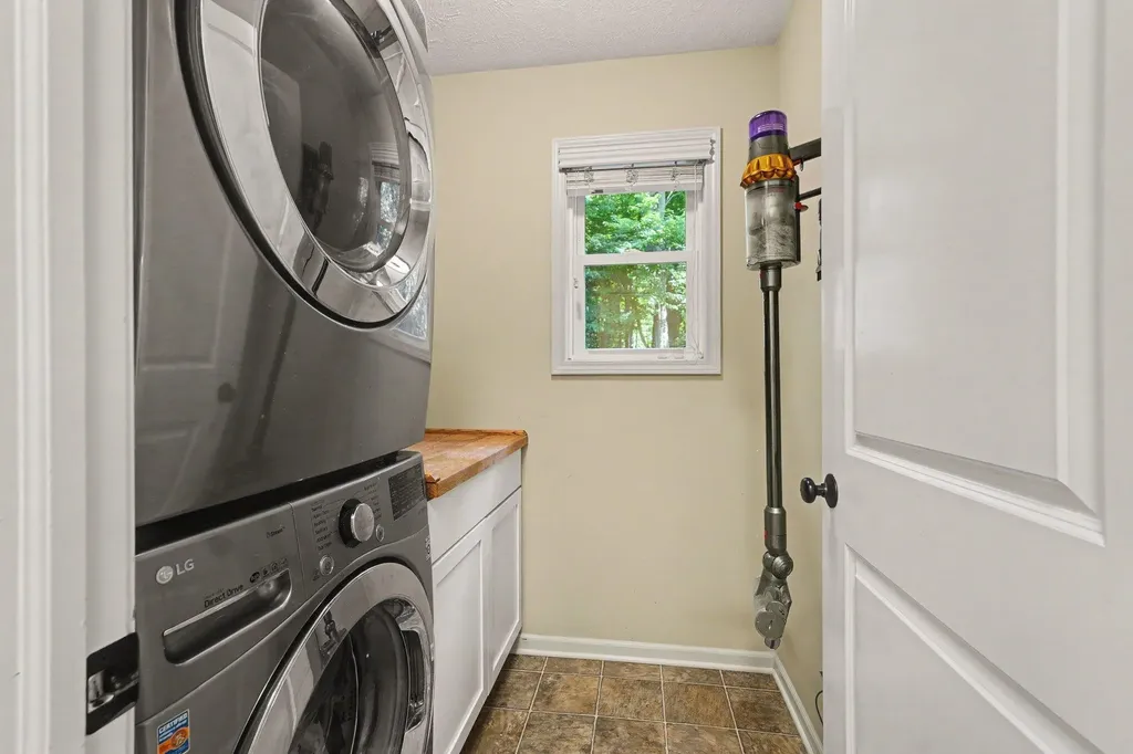 944 Oak Brook Court Middleville Village MI 49333