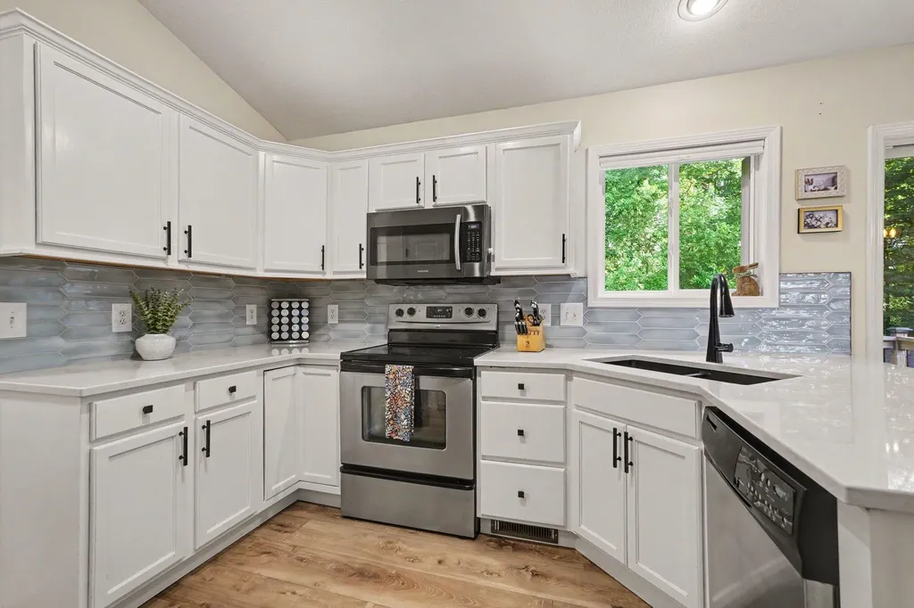 944 Oak Brook Court Middleville Village MI 49333