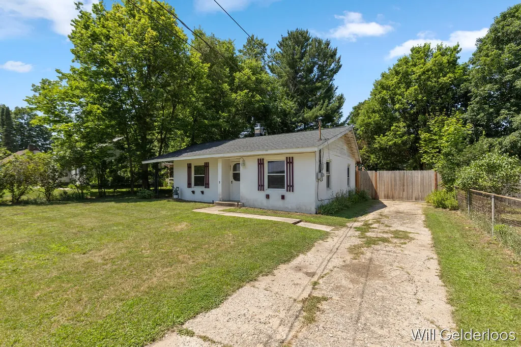 485 Park Street Wayland City MI 49348