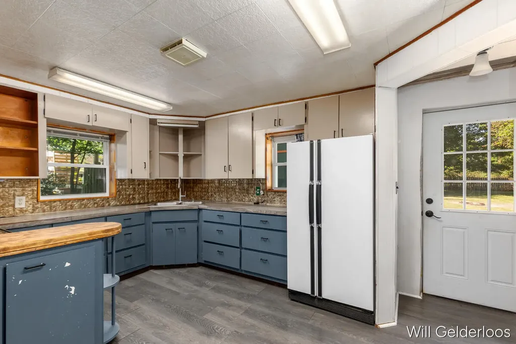 485 Park Street Wayland City MI 49348